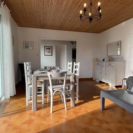 Ba000-28c 3 Pièces - 5 Couchages * Barbâtre